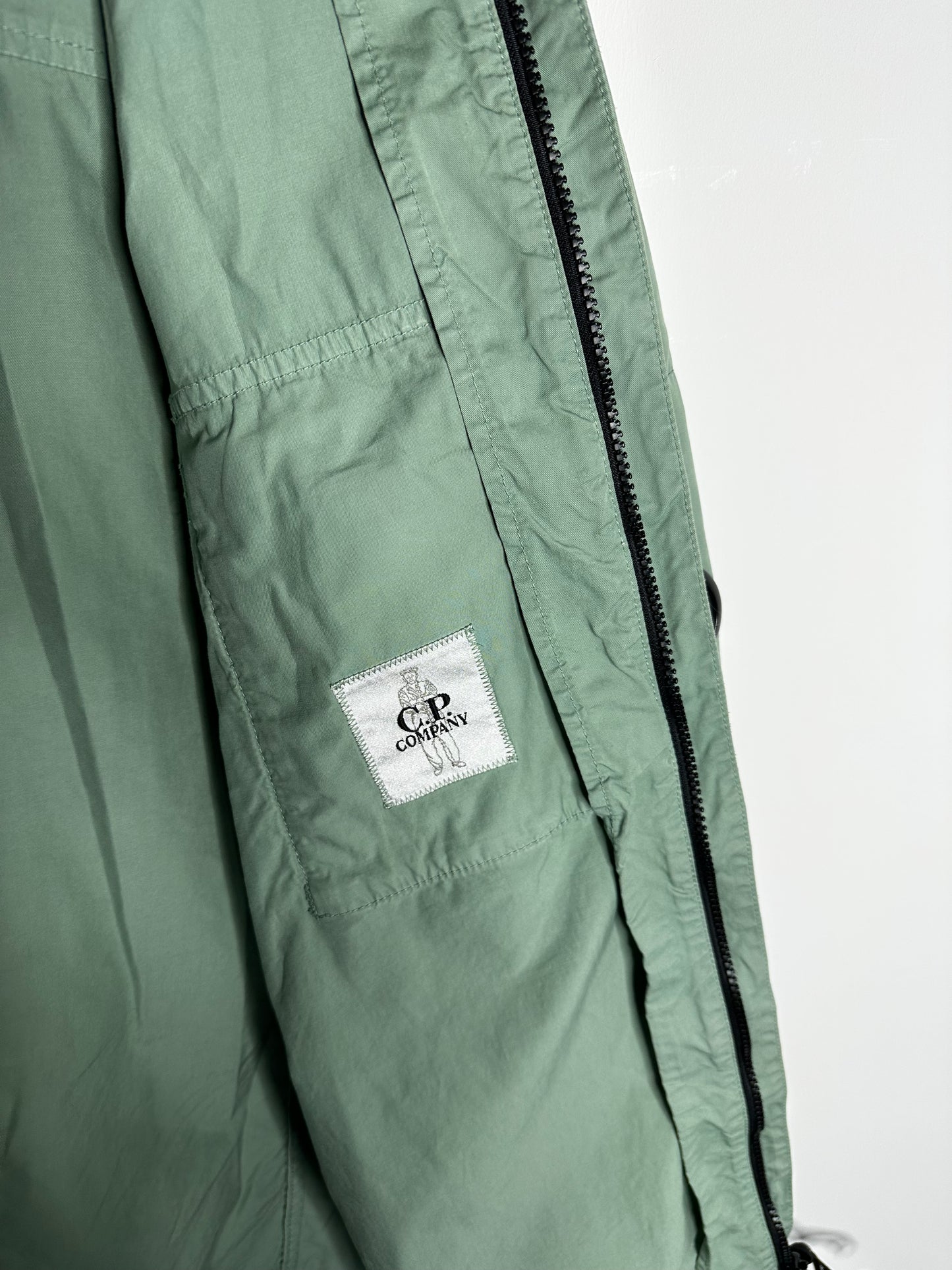 C.P. Company Green Gabardine Hooded Overshirt - Large