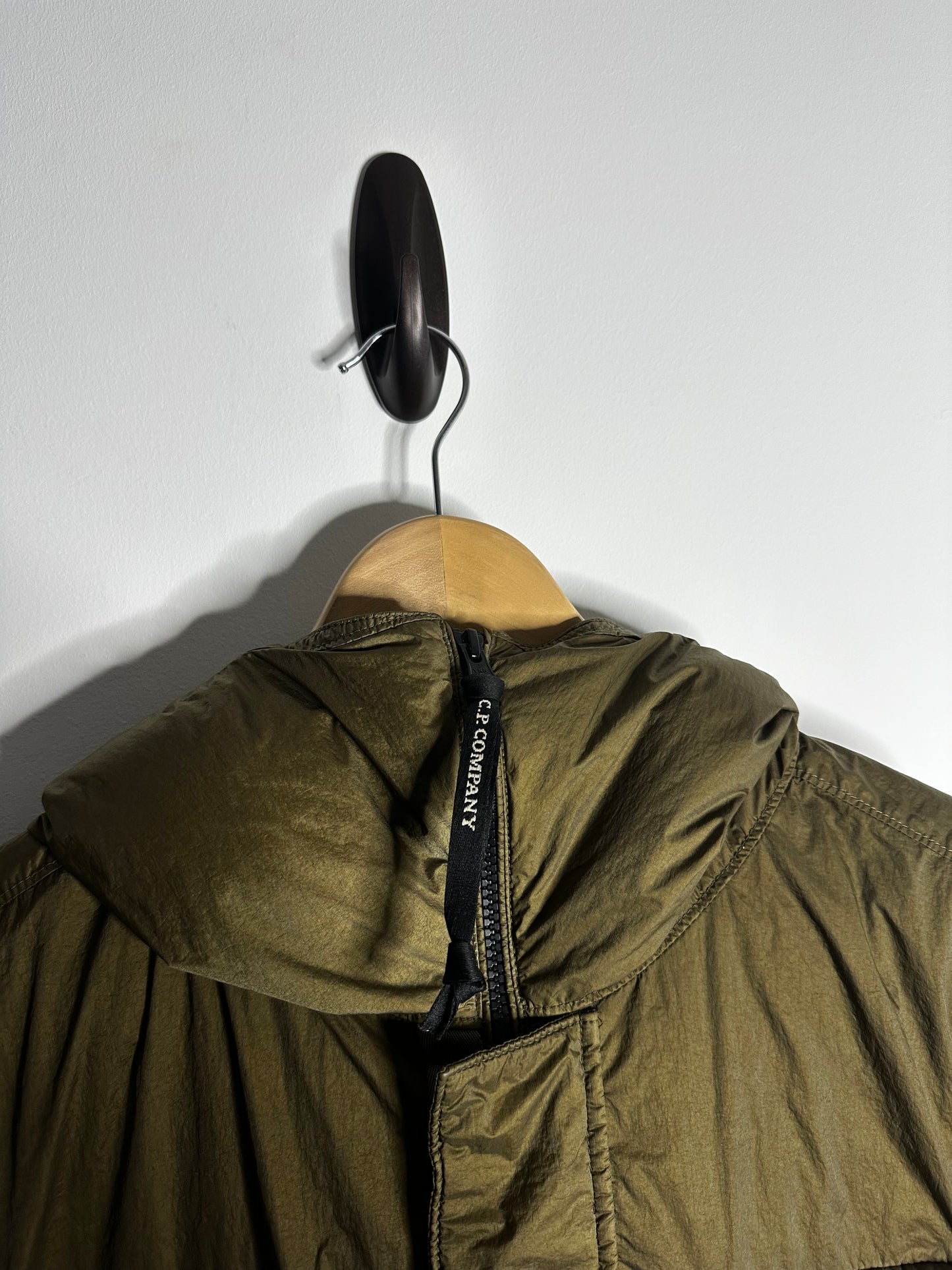 C.P. Company Khaki Nyfoil Utility Watchviewer Mille Goggle Down Jacket - Large