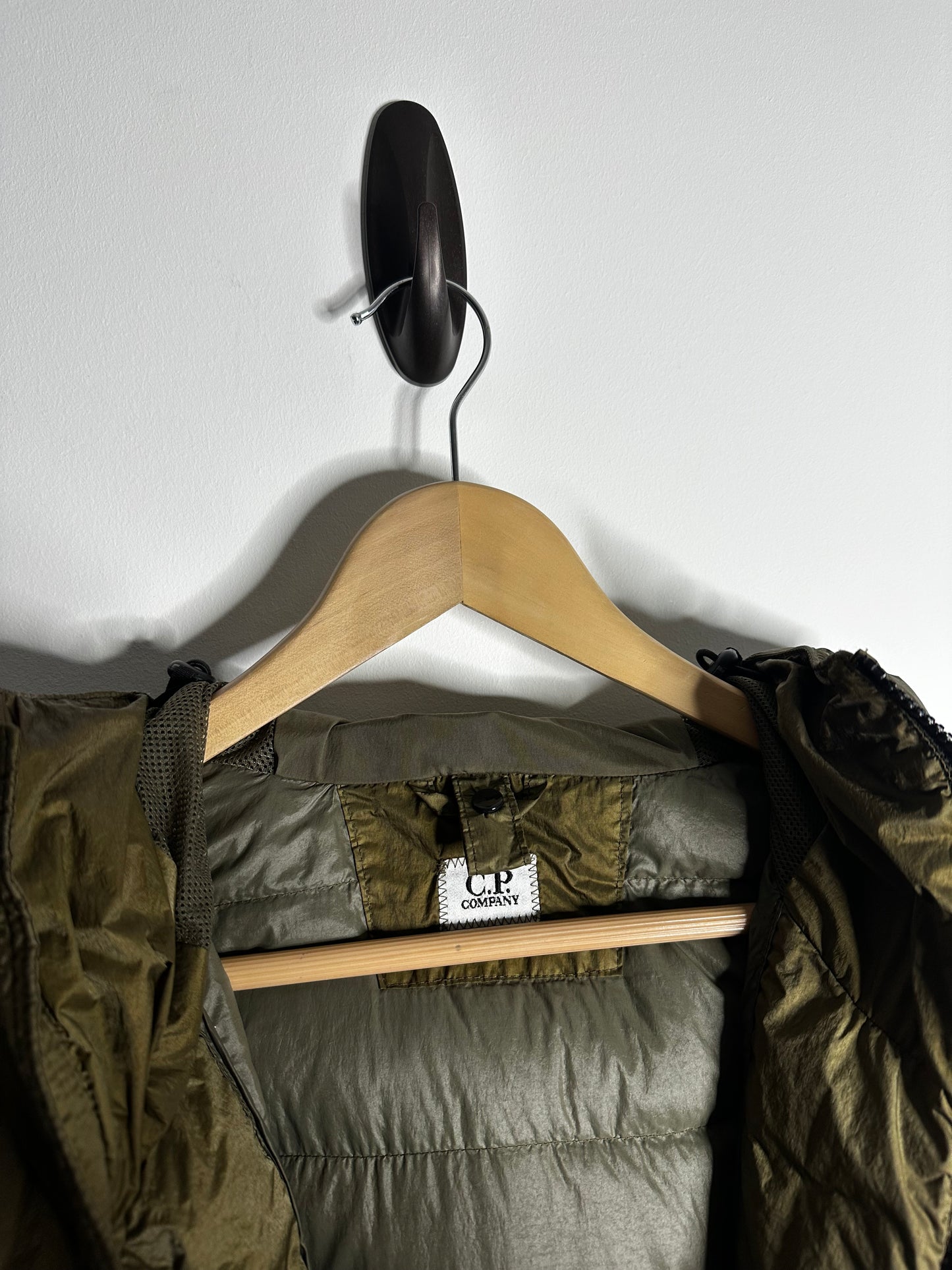 C.P. Company Khaki Nyfoil Utility Watchviewer Mille Goggle Down Jacket - Large