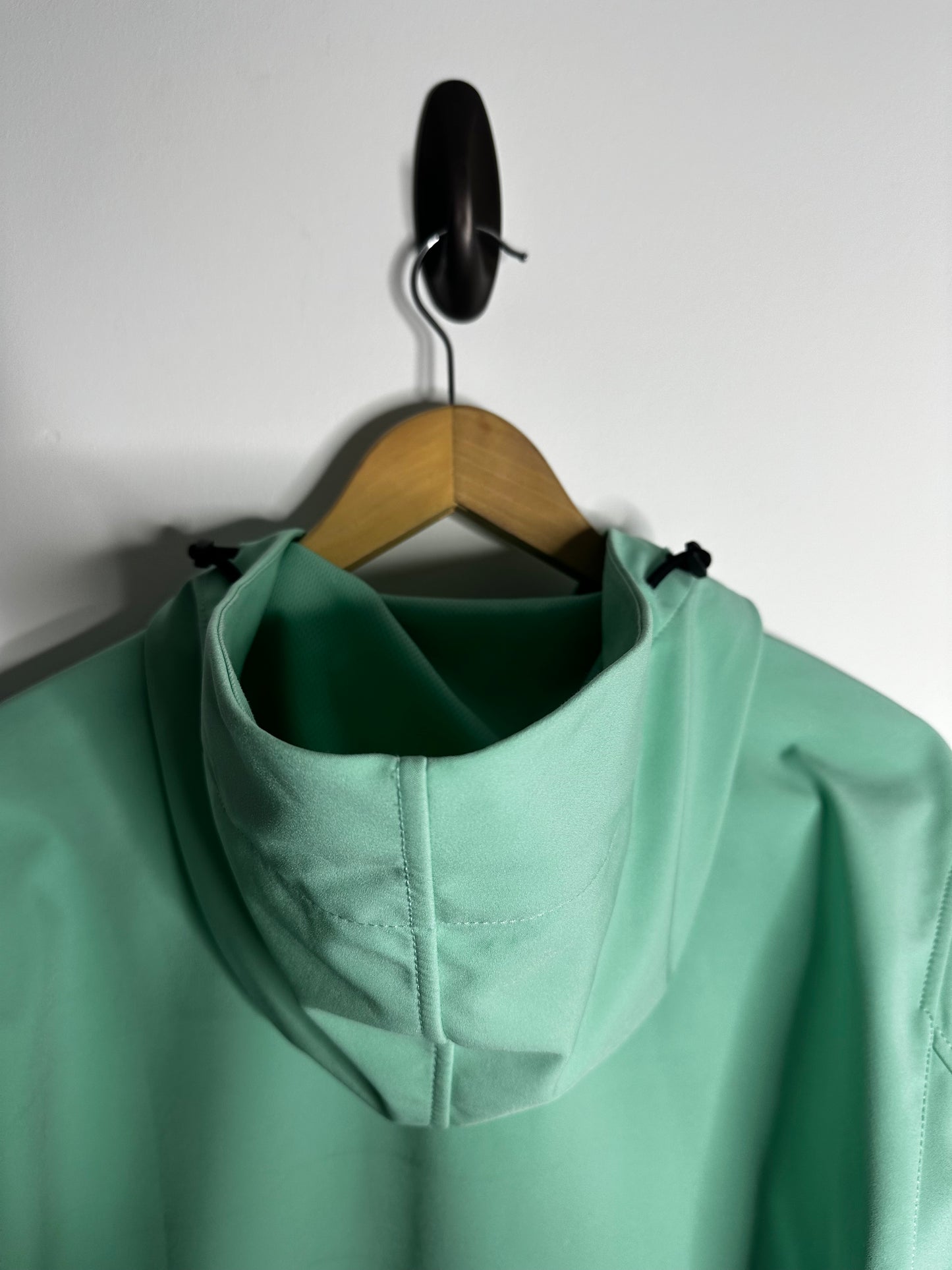 Stone Island Mint Green Light Soft Shell - R eDye Technloogy Hooded Jacket - Medium