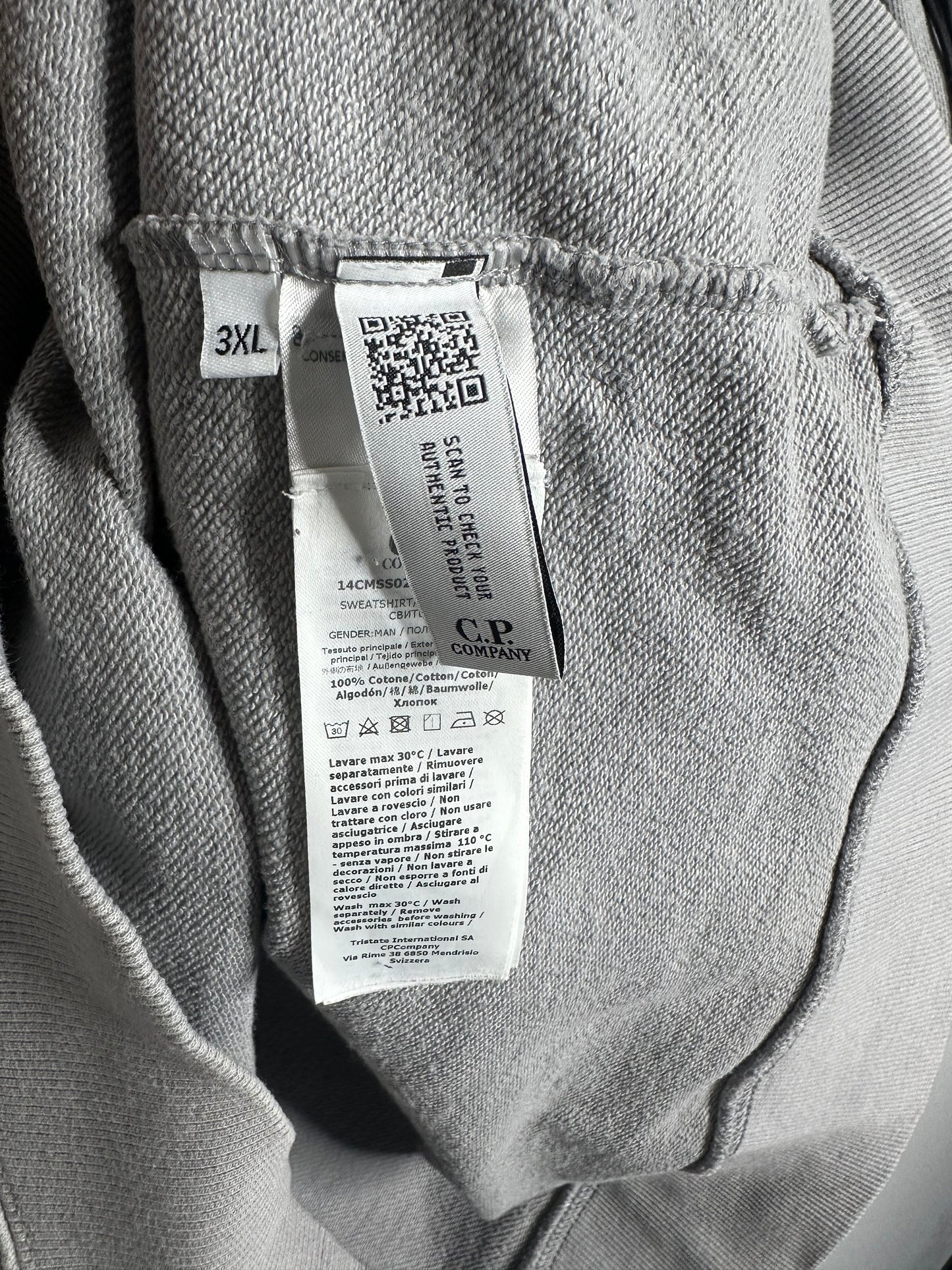 C.P. Company Grey Arm Lens Sweatshirt - XXXL