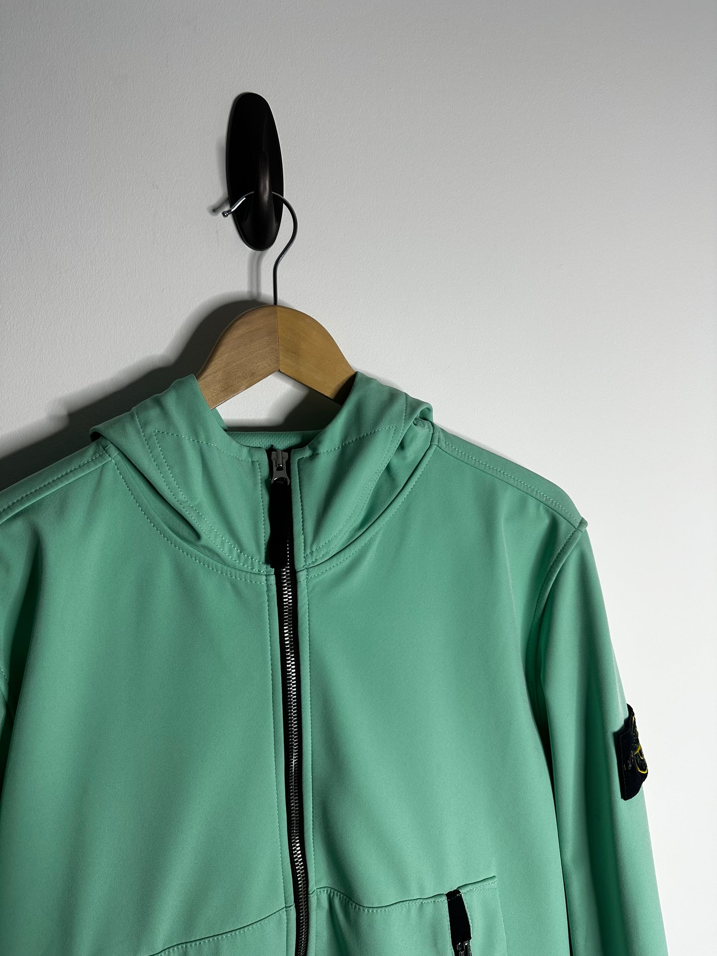 Stone Island Mint Green Light Soft Shell - R eDye Technloogy Hooded Jacket - Medium