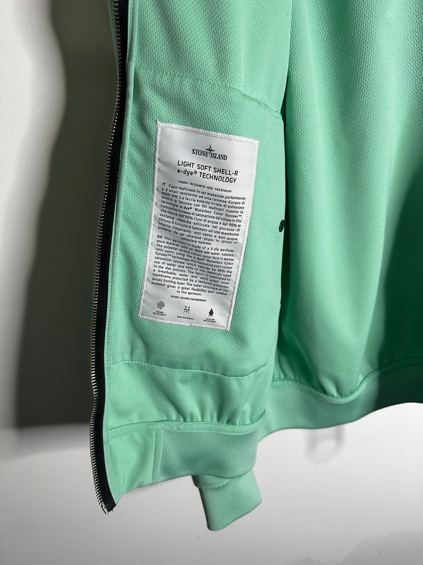 Stone Island Mint Green Light Soft Shell - R eDye Technloogy Hooded Jacket - Medium