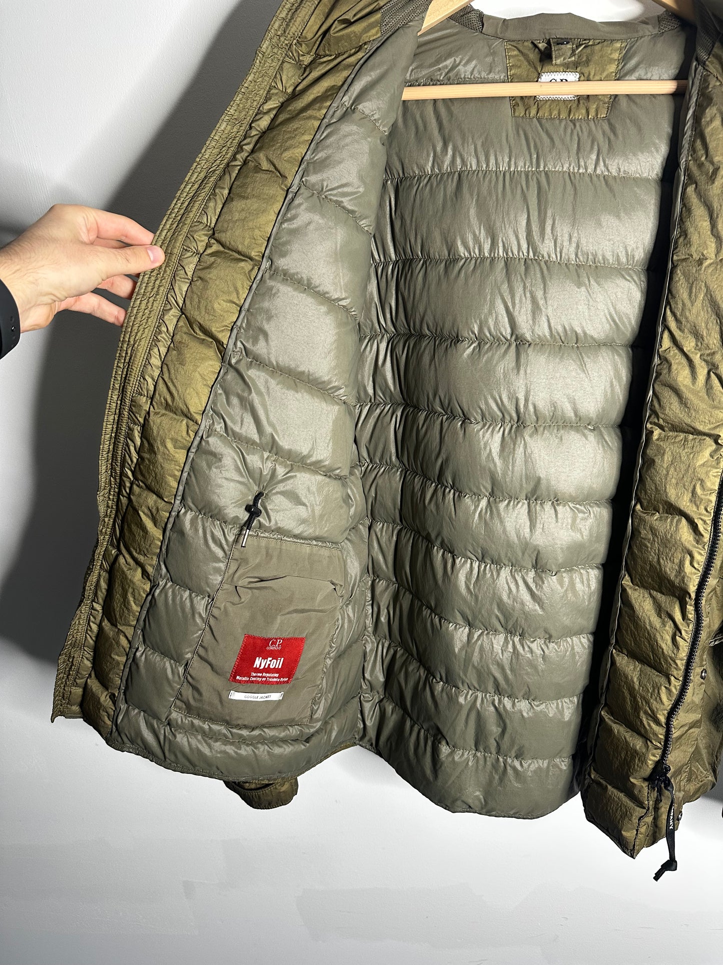 C.P. Company Khaki Nyfoil Utility Watchviewer Mille Goggle Down Jacket - Large