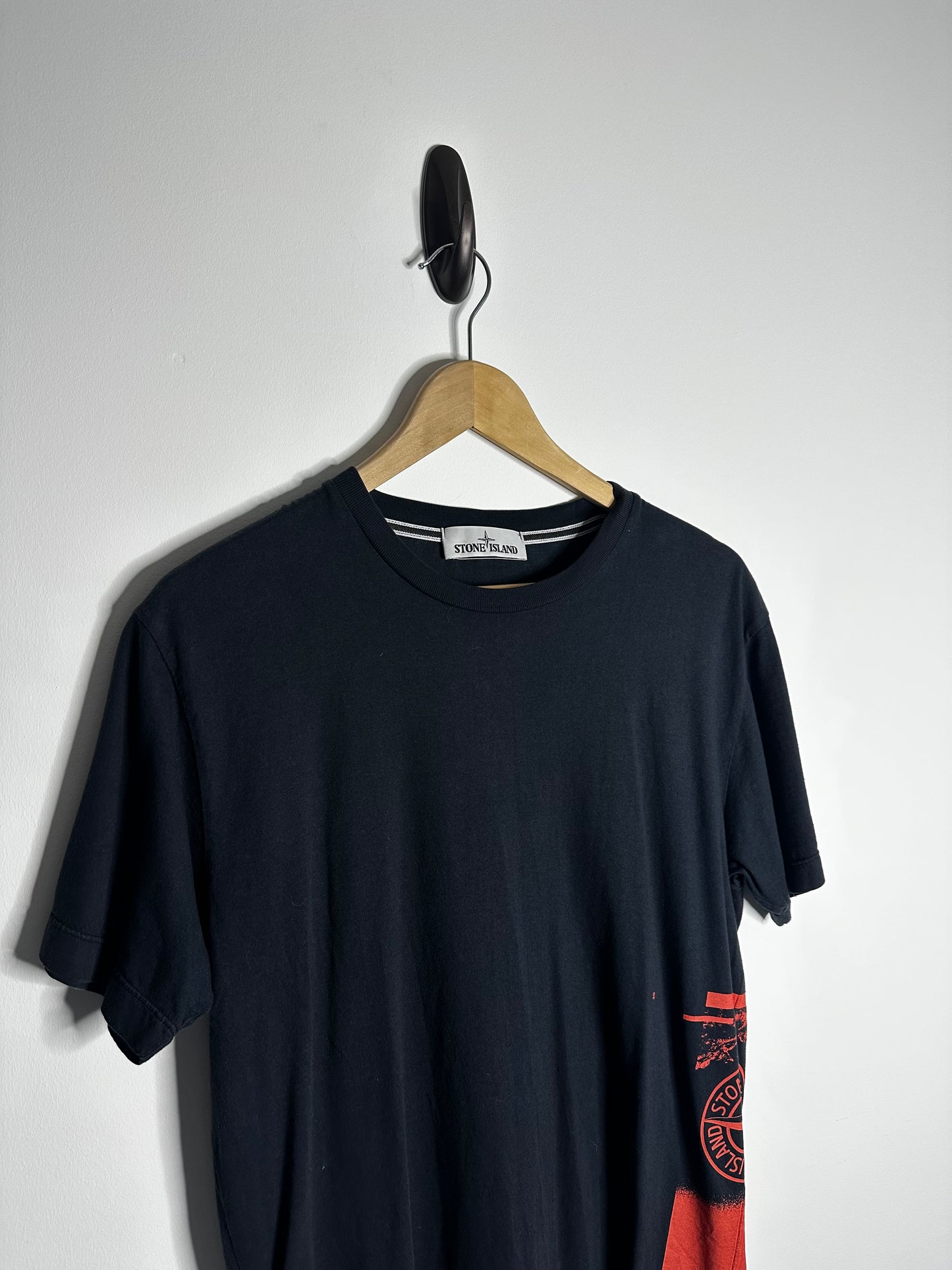 Stone Island Navy Graphic Print T - Shirt - Medium