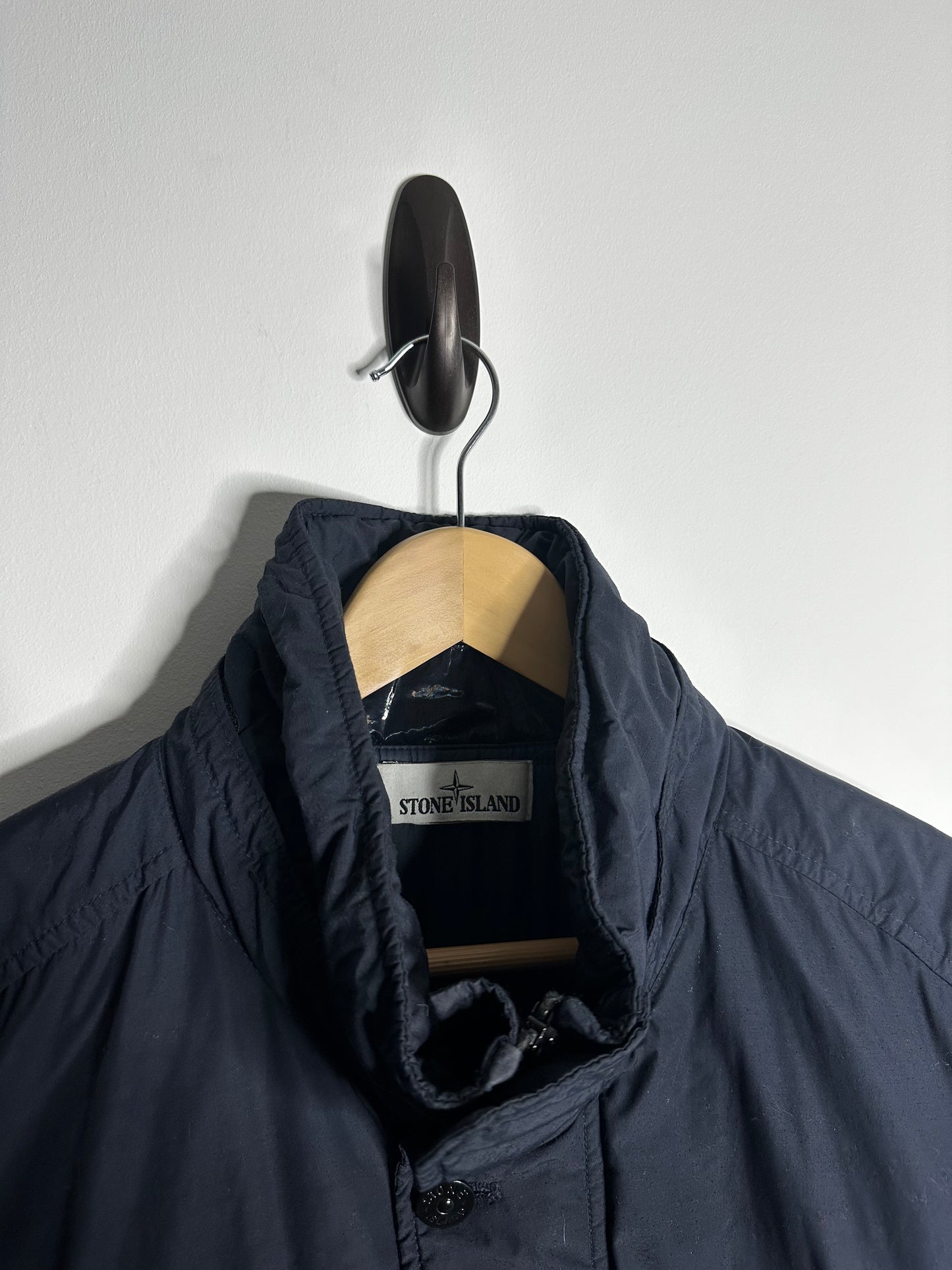 Stone Island Navy Naslan Light Watro Primaloft Field Jacket - Extra Large