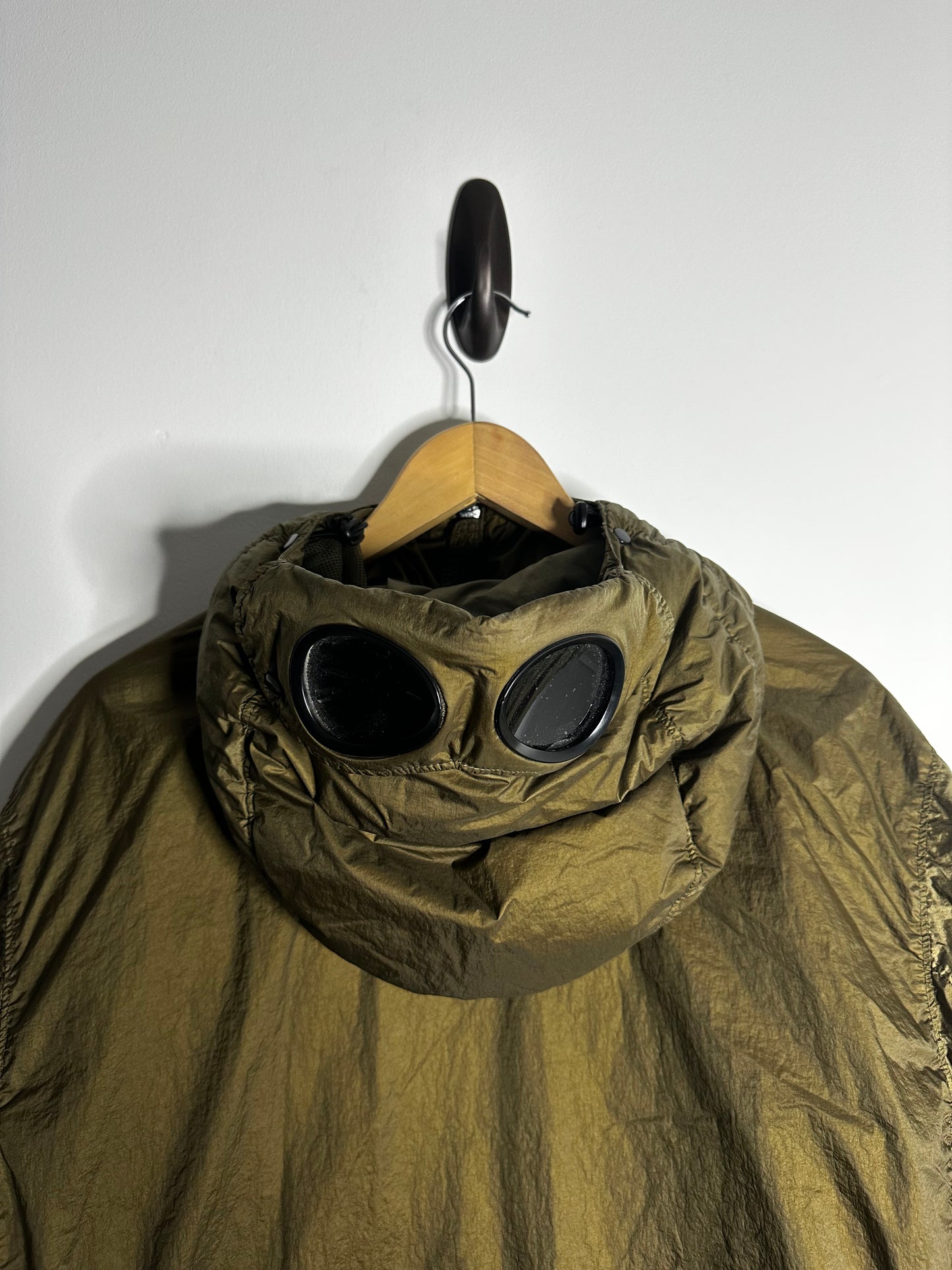 C.P. Company Khaki Nyfoil Utility Watchviewer Mille Goggle Down Jacket - Large